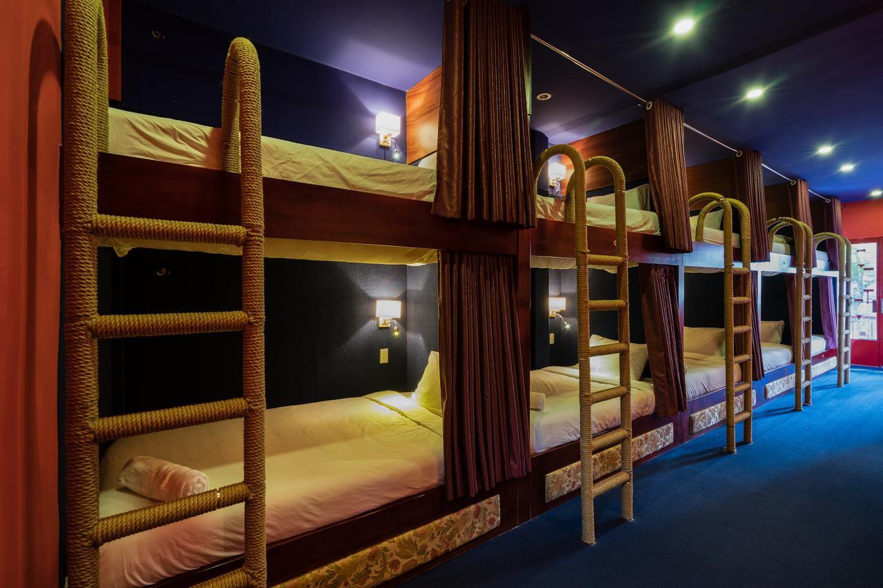 ホーチミン The Red House Bed & Breakfast エクステリア 写真